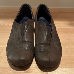 Van Eli Olive Green Loafers